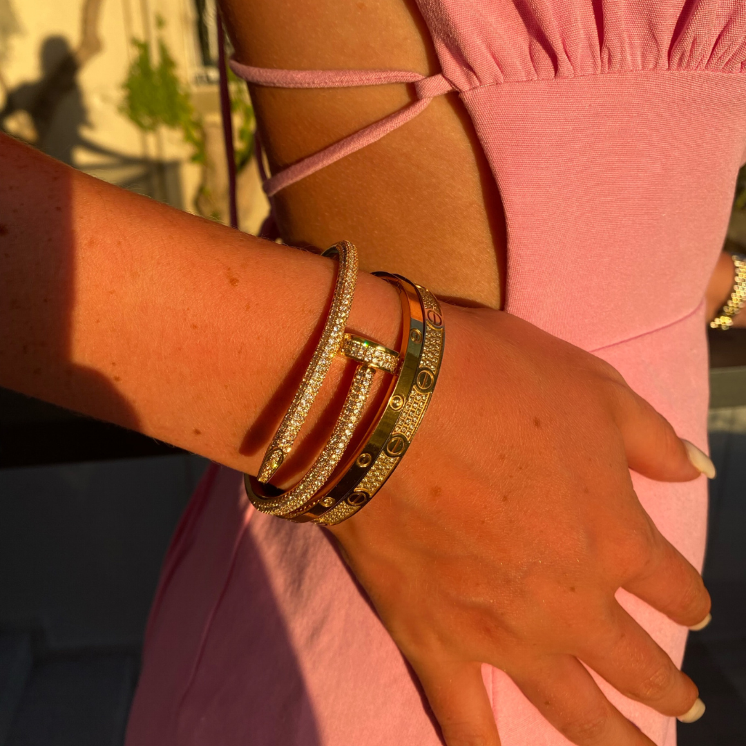 GOLD NAIL BRACELET